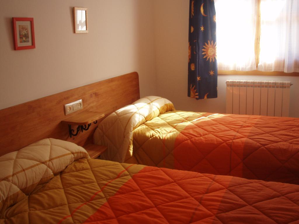Apartamento Lamatriz Dequin Edificio Sayo 8 Benasque Dış mekan fotoğraf